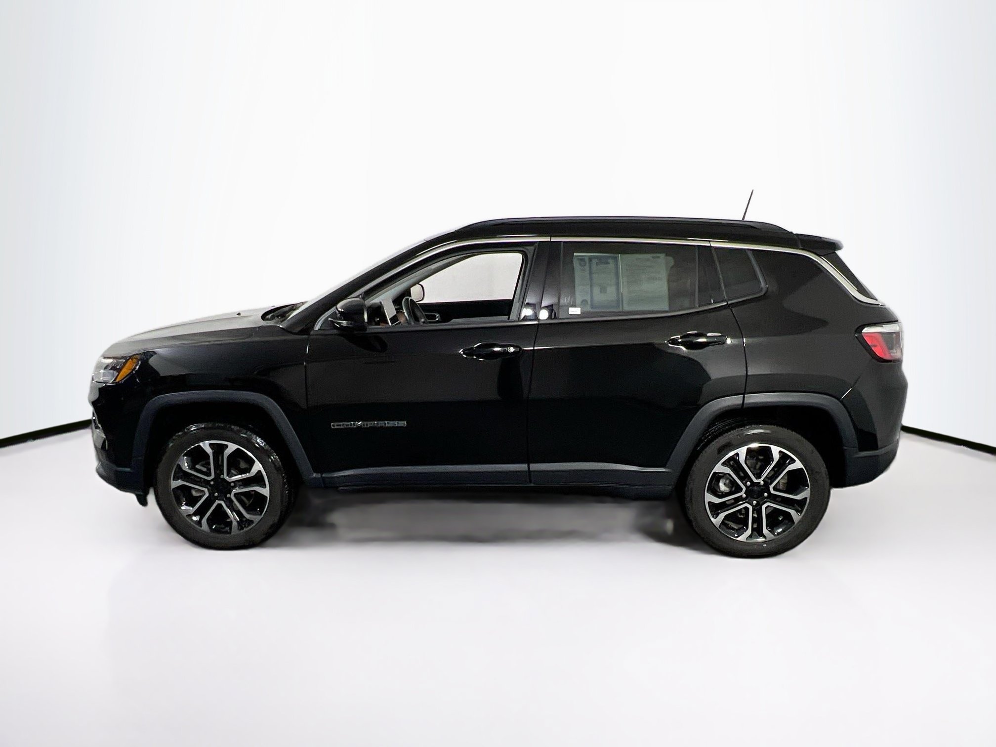 Used 2022 Jeep Compass Limited AWD/4WD image 8