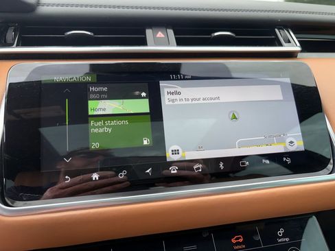 Used 2019 Land Rover Range Rover Velar R-Dynamic SE AWD/4WD image 25