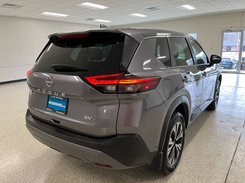 Used 2023 Nissan Rogue SV image 5