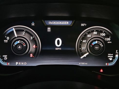 Used 2025 RAM 2500 Laramie AWD/4WD image 15