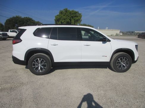 New 2026 GMC Acadia AT4 w/ Luxury Package AWD/4WD image 3