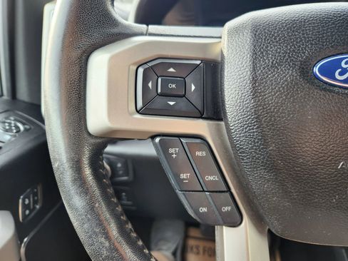 Used 2018 Ford F150 Lariat w/ FX4 Off-Road Package AWD/4WD image 32
