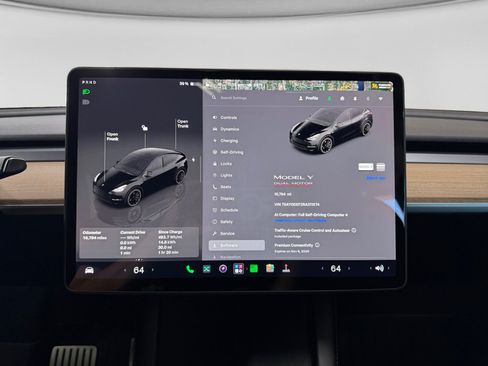 Used 2024 Tesla Model Y Performance AWD/4WD image 10