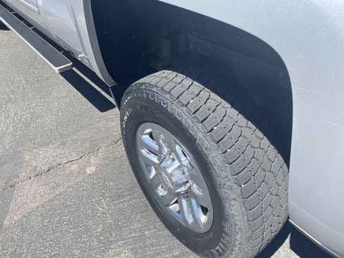 Used 2016 Chevrolet Silverado 3500 LT w/ LT Convenience Package image 11