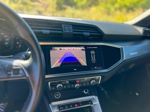 Used 2023 Audi Q3 2.0T Premium image 24