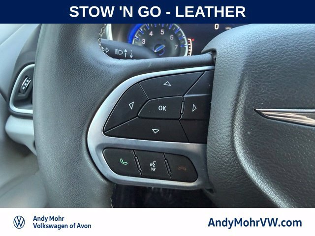 Used 2024 Chrysler Pacifica Touring-L FWD image 20