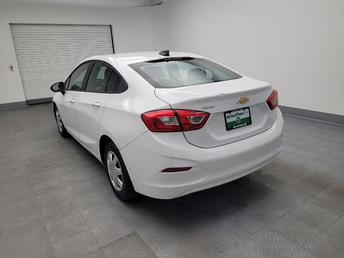 Used 2018 Chevrolet Cruze LS image 5