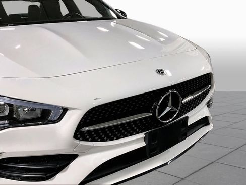 Used 2023 Mercedes-Benz CLA 250 4MATIC image 30