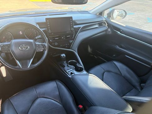 Used 2021 Toyota Camry XSE FWD image 7