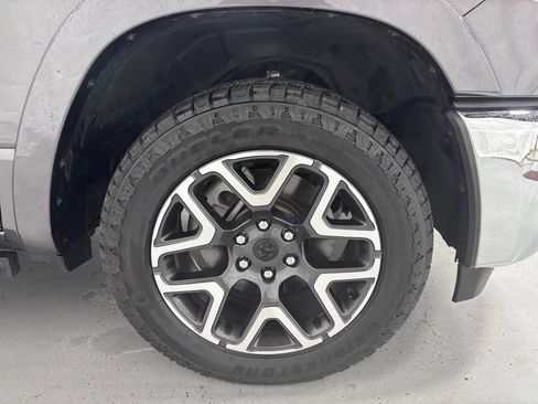 Used 2025 RAM 1500 Laramie AWD/4WD image 59
