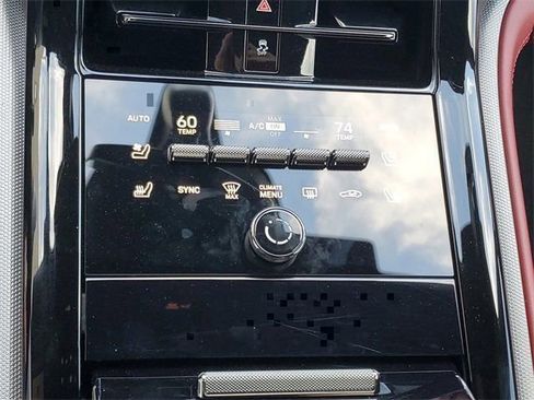 Certified 2024 Porsche Panamera image 31