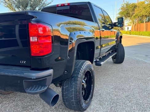 Used 2017 Chevrolet Silverado 2500 LTZ w/ Duramax Plus Package image 4