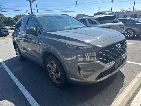 Used 2023 Hyundai Santa Fe SEL FWD image 4