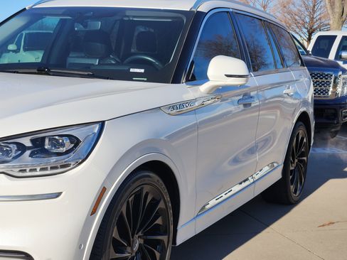 Used 2021 Lincoln Aviator Reserve w/ Equipment Group 210A image 9