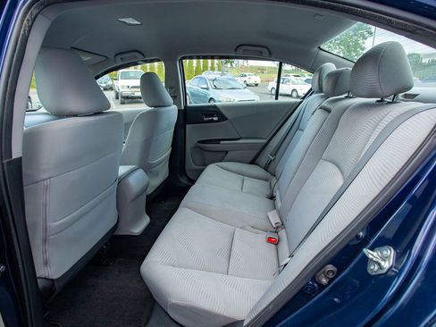 Used 2015 Honda Accord LX image 9