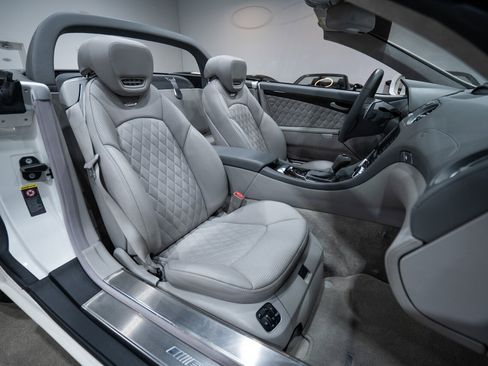 Used 2009 Mercedes-Benz SL 65 AMG image 33