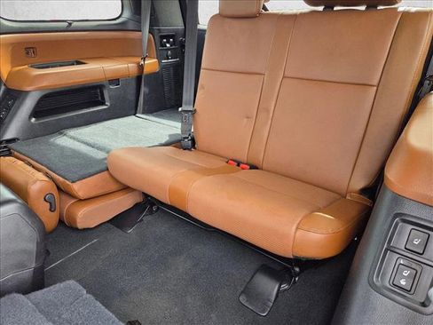 Used 2020 Toyota Sequoia Platinum image 22