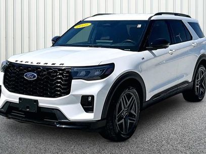 Used 2025 Ford Explorer ST-Line w/ ST-Line Street Pack