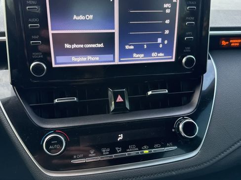 Used 2020 Toyota Corolla SE FWD image 9