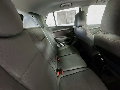 Used 2019 Chevrolet Trax LS w/ LPO, Cargo Package FWD image 26