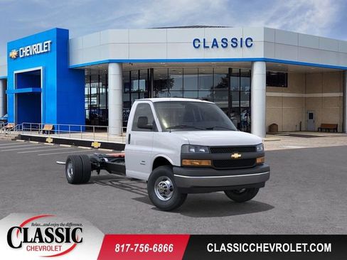 New 2026 Chevrolet Express 3500 w/ Power Convenience Package RWD image 1