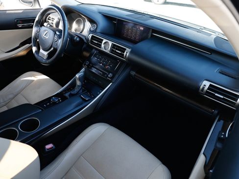 Used 2014 Lexus IS 250 AWD image 21