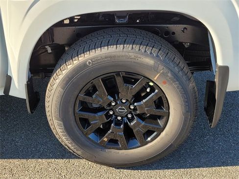 New 2026 Nissan Frontier SV w/ SV Convenience Package image 8