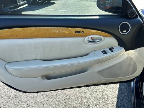 Used 2004 Lexus SC 430 Convertible RWD image 12