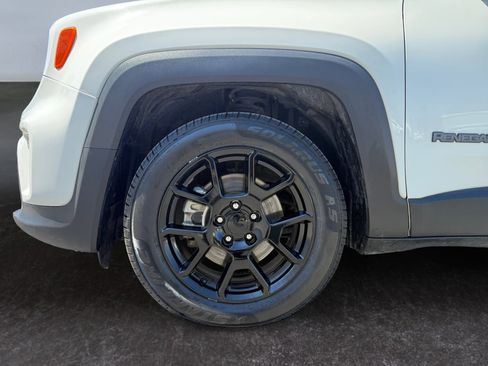 Used 2019 Jeep Renegade Altitude w/ Quick Order Package 2XM image 10