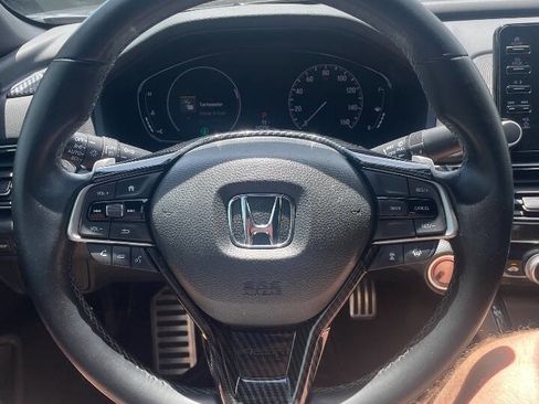 Used 2018 Honda Accord Sport image 22