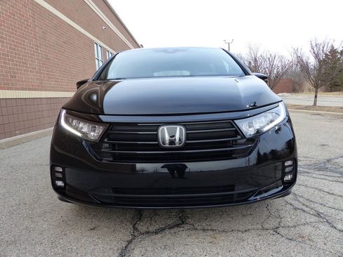 Used 2024 Honda Odyssey Sport image 13