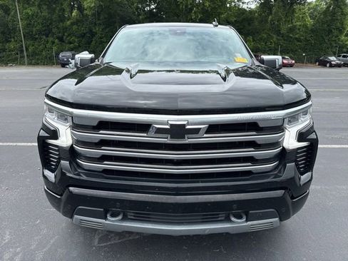 Used 2023 Chevrolet Silverado 1500 High Country w/ Technology Package AWD/4WD image 8