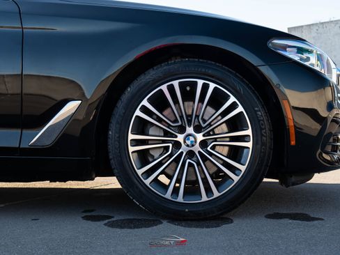 Used 2019 BMW 540i image 9