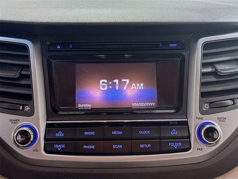 Used 2017 Hyundai Tucson Sport image 15