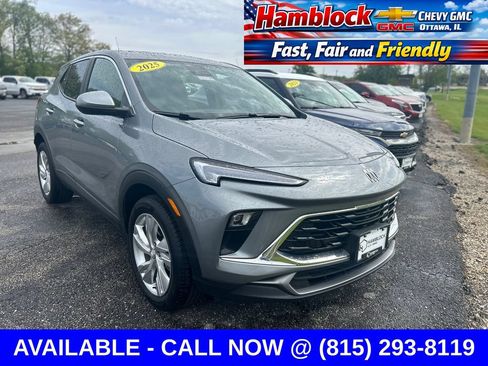 Used 2025 Buick Encore GX Preferred FWD image 1