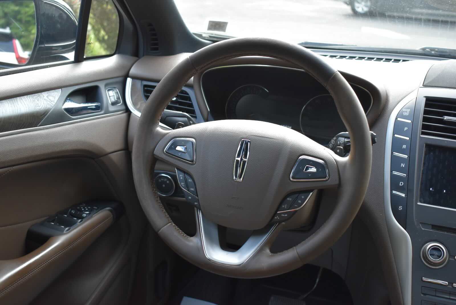 Used 2017 Lincoln MKC Reserve w/ Lincoln MKC Climate Package AWD/4WD image 16