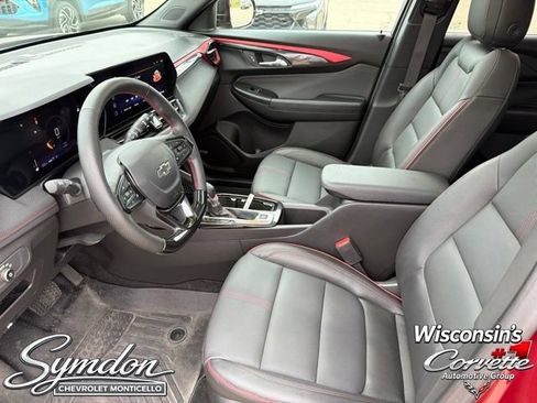 Used 2024 Chevrolet TrailBlazer RS w/ Convenience Package AWD/4WD image 10