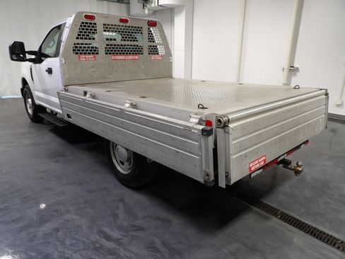 Used 2019 Ford F250 XL RWD image 12
