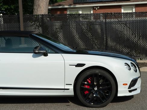Used 2018 Bentley Continental GT Supersports AWD/4WD image 47