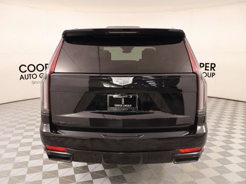 Used 2021 Cadillac Escalade Sport Platinum w/ LPO, ONYX Package AWD/4WD image 24