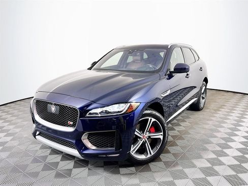 Used 2019 Jaguar F-PACE S image 1