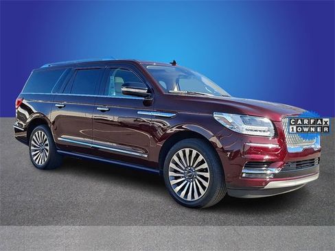 Used 2019 Lincoln Navigator L Reserve image 3