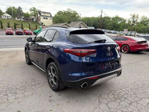 Used 2018 Alfa Romeo Stelvio Sport w/ Quick Order Package 22J Sport AWD/4WD image 7