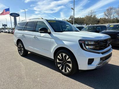Used 2025 Ford Expedition Platinum w/ Driver's Package
