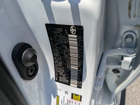 Used 2024 Toyota Corolla LE FWD image 37