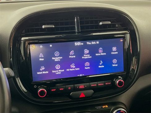 Used 2022 Kia Soul Turbo image 17