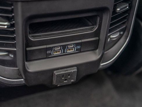 Used 2022 RAM 1500 Big Horn AWD/4WD image 19