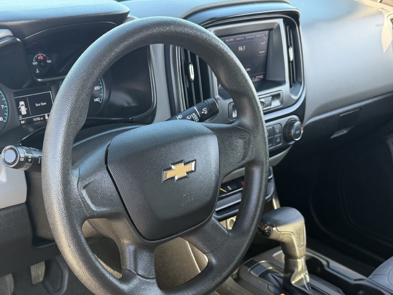 Used 2021 Chevrolet Colorado W/T w/ Custom Special Edition RWD image 11