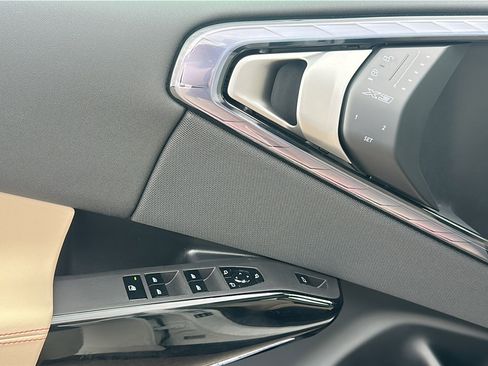 New 2026 BMW X3 xDrive30 w/ Premium Package image 14