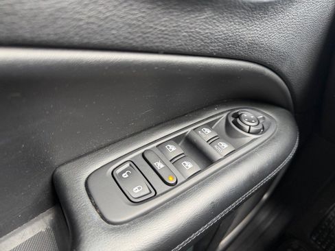 Used 2020 Jeep Compass Latitude image 19